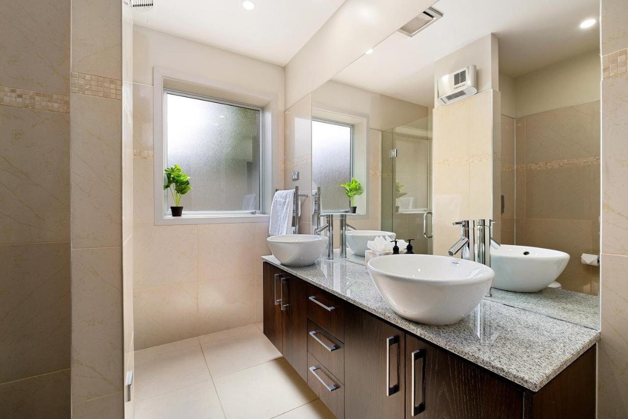Luxury Lakeview Vista Apartment Wanaka Exteriör bild